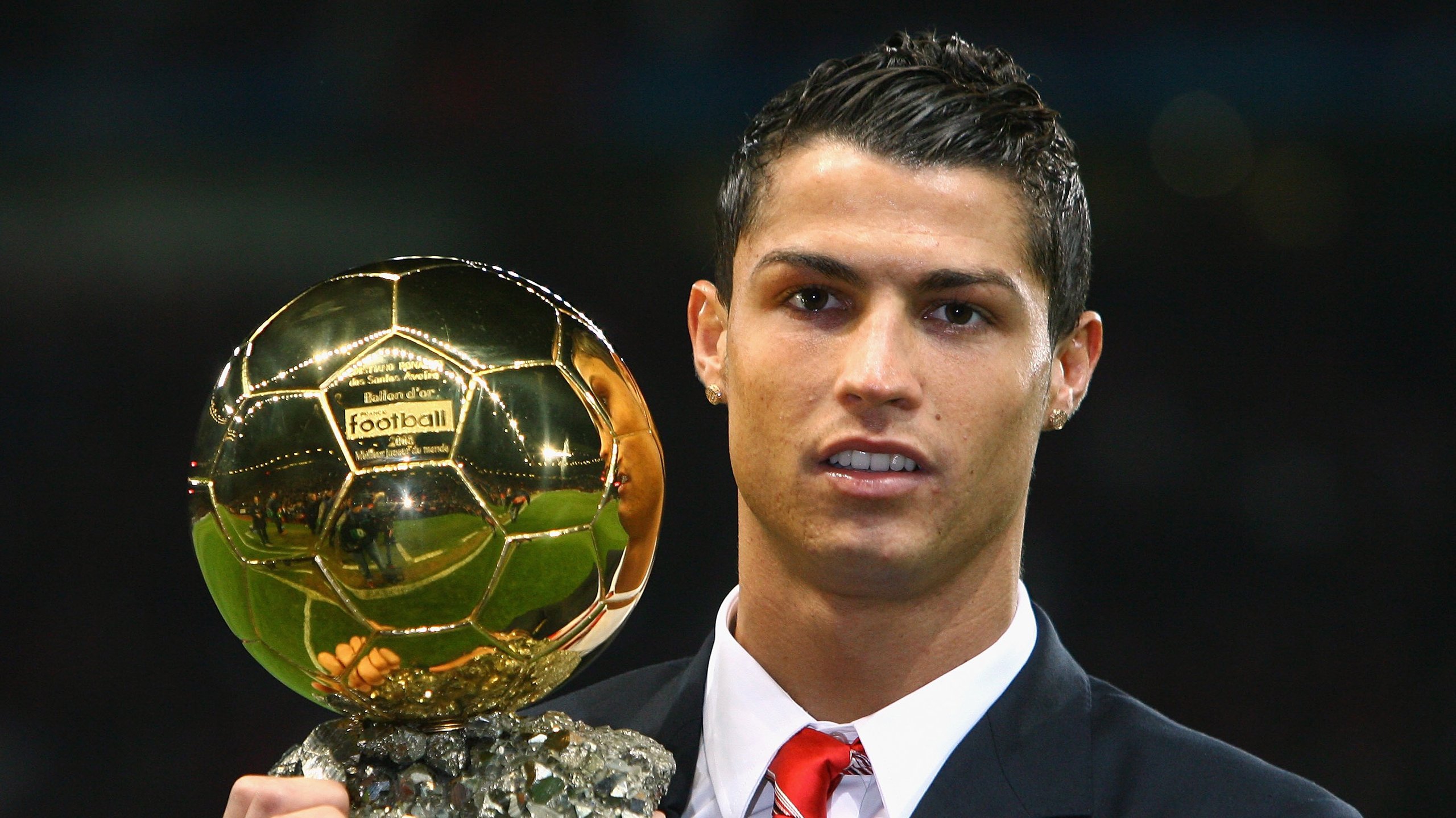 是否应设立联盟年度球员人文奖项，是否应设立联盟年度球员人文奖项呢